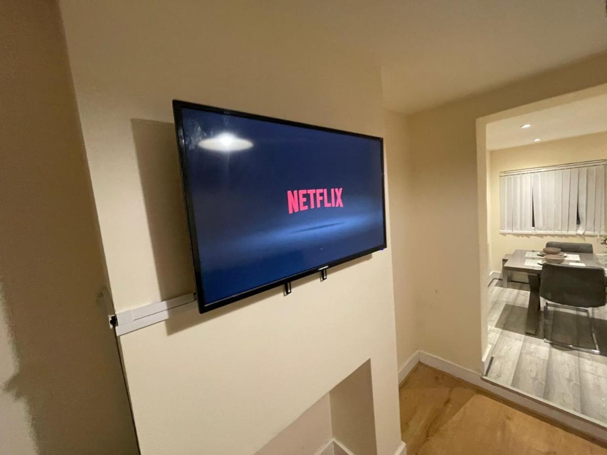 Big 3 Bedroom London House With 2 Bathroom Plumstead  Eksteriør billede