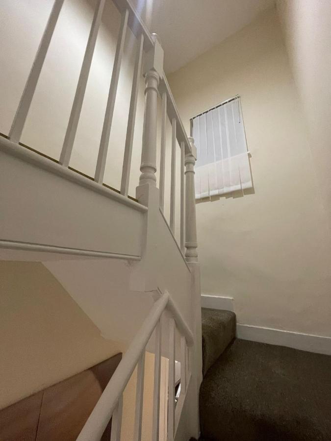 Big 3 Bedroom London House With 2 Bathroom Plumstead  Eksteriør billede