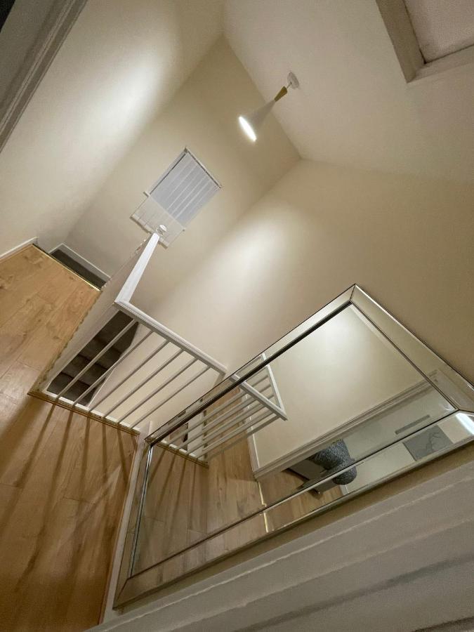 Big 3 Bedroom London House With 2 Bathroom Plumstead  Eksteriør billede